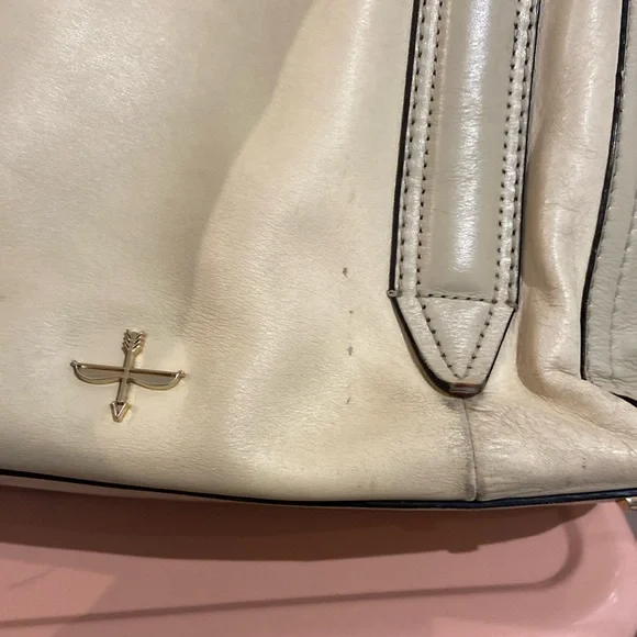 POUR LA VICTOIRE two tone 100% leather satchel with crossbody strap - Picture 16 of 16